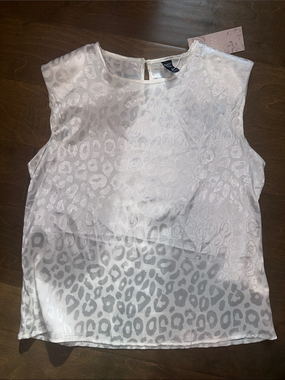 Women’s White Sleeveless Leopard Jacquard Top